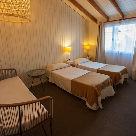 Los Calafates Hotel Ushuaia Bagian luar foto