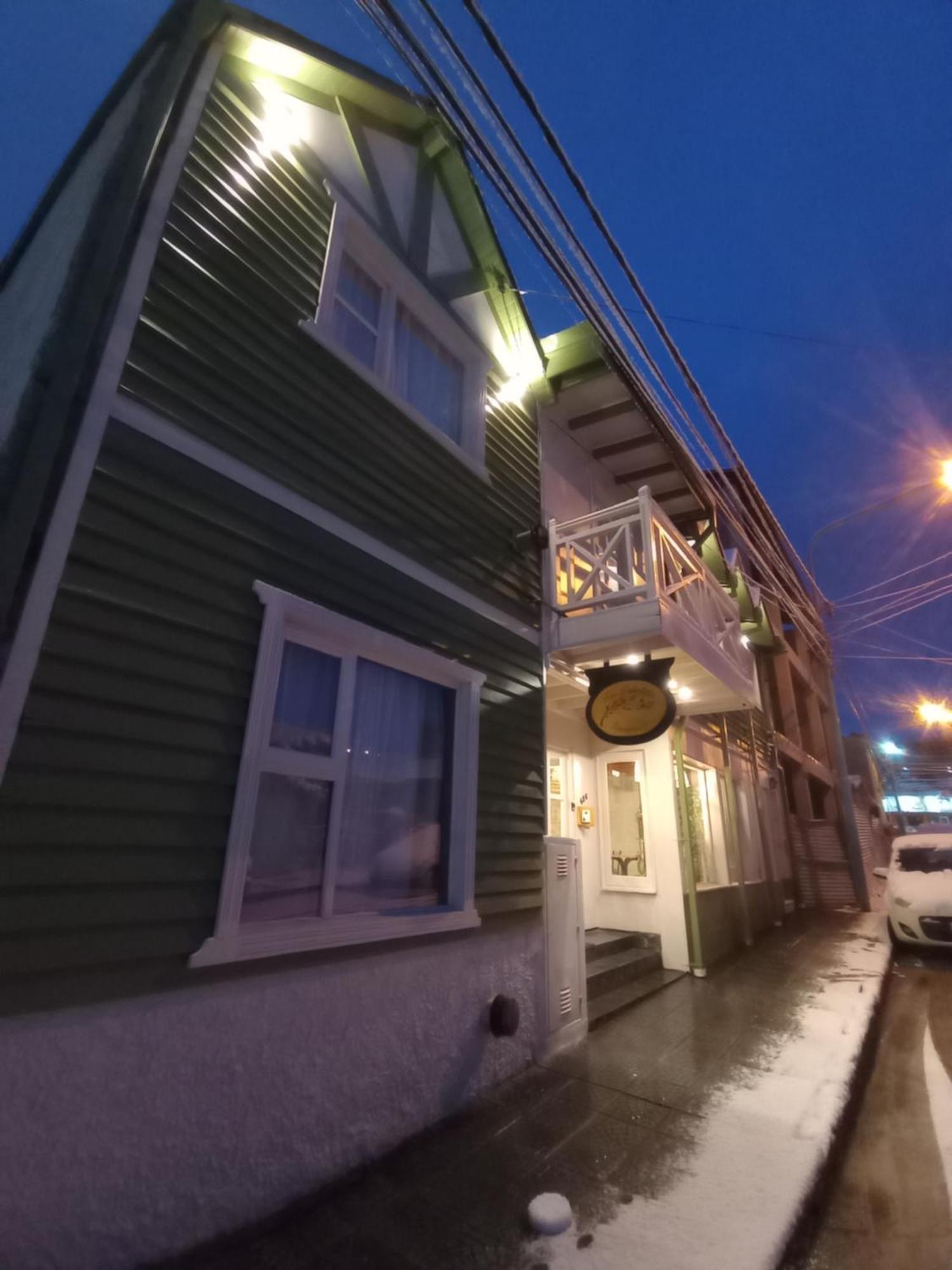 Los Calafates Hotel Ushuaia Bagian luar foto