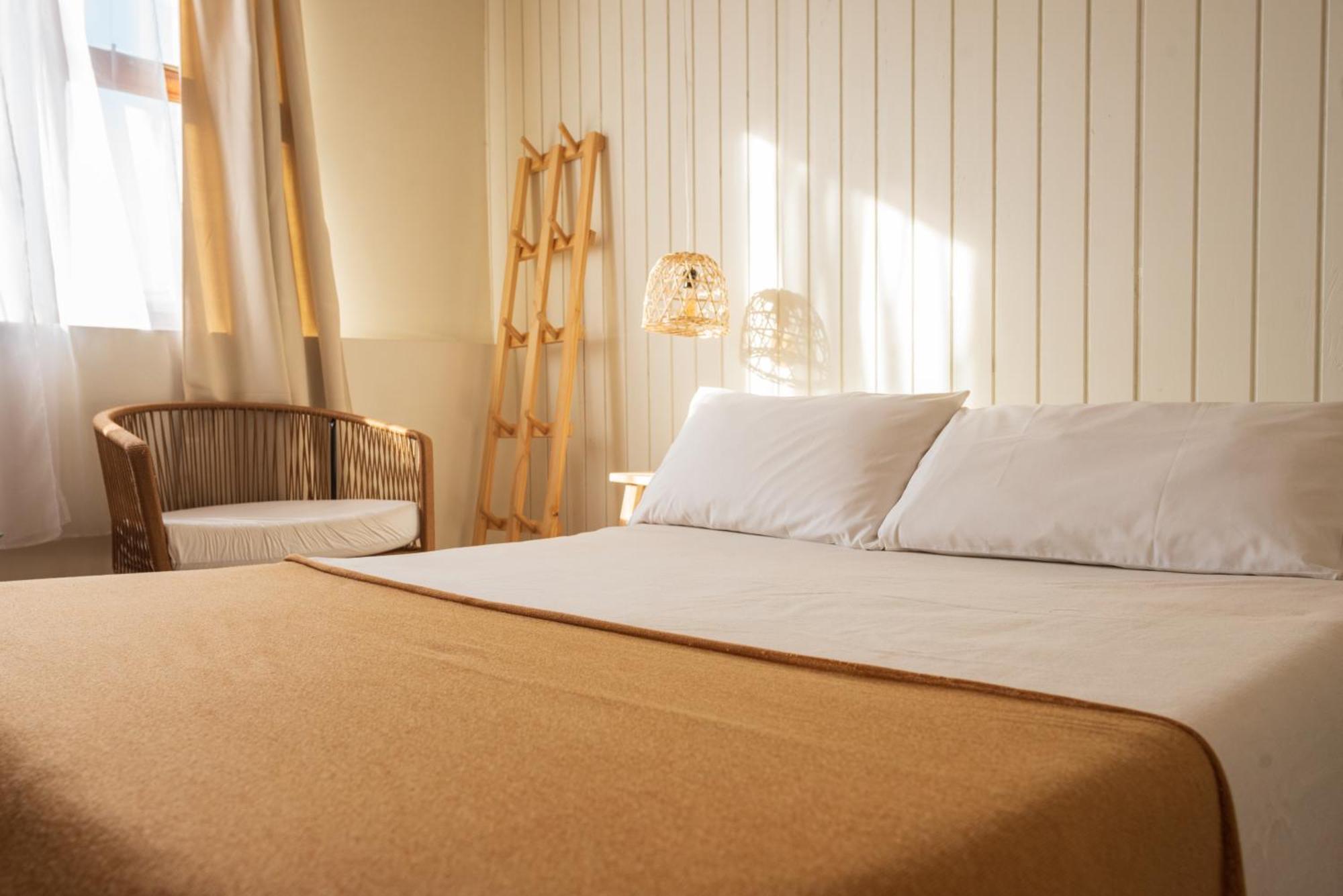 Los Calafates Hotel Ushuaia Bagian luar foto